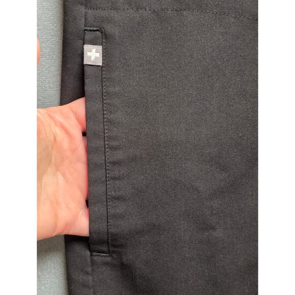 FIGS Rafaela Oversized Scrub Top Womens XL Black Style# WXXSW1003 - Picture 3 of 6